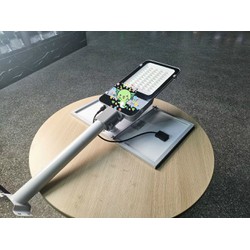 Giới thiệu Đèn năng lượng mặt trời JD369 CHI TIẾT SẢN PHẨM  Đèn đường năng lượng mặt trời 300W Đèn LED: 50 chiếc 2835LED Bảng điều khiển năng lượng mặt trời: 6V 25W, đa tinh thể Loại pin: Lithium-Ion 3.2V 25000MAH Thời gian sạc: 4-6 giờ Thời gian làm việc: 15-16h Vật chất: Nhôm Bảo hành: 2 năm Kích thước đèn: 48,5 * 21 * 5,7cm Kích thước bảng: 53 * 35 * 1,7cm Kích thước hộp: 54,5 * 39 * 11,5cm 1 cái / ctn 5kg